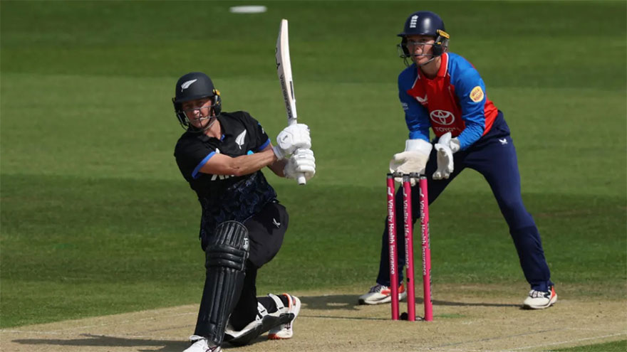 Women's cricket: Devine intervention brings NZ back from the dead