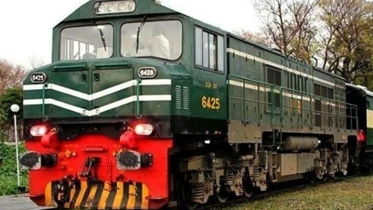 پاکستان ریلوے کا پشاور سے کراچی تک عوام ایکسپریس کا آغاز