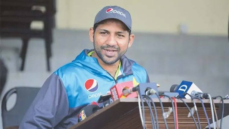 ہیڈ کوچ سرفراز احمد بنگلا دیش میں سینئر پلیئرز کی پرفارمنس سے نالاں