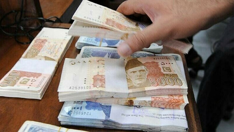 سرکاری اداروں میں اعلیٰ افسران کی ماہانہ تنخواہیں ڈیڑھ کروڑ روپے ہونے کا انکشاف