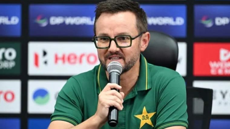 مائیک ہیسن کا محمد رضوان کی کپتانی پر تبصرہ، ورلڈ کپ تیاریوں پر زور