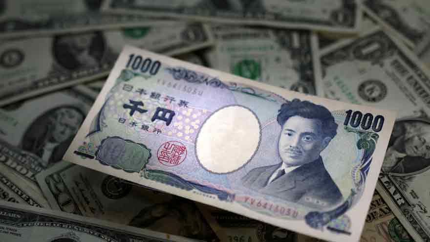 Yen hovers near intervention zone as traders weigh Middle East risks