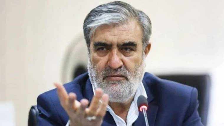 ٹرمپ کے دباؤ میں آکر ایران اپنی ریڈ لائنز سے پیچھے نہیں ہٹے گا: ابراہیم عزیزی