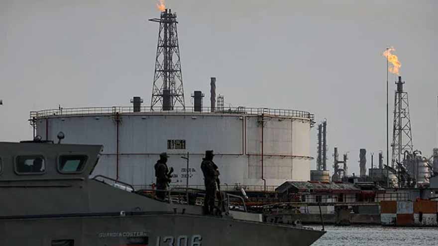 Oil prices bounce higher after new US strikes on Iran