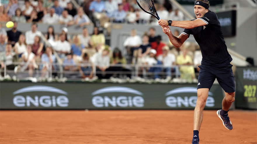Top remaining men's seed Zverev wobbles but beats Halys