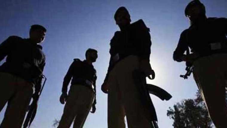 مورو میں مبینہ پولیس مقابلہ، ریکارڈ یافتہ ڈاکو ہلاک