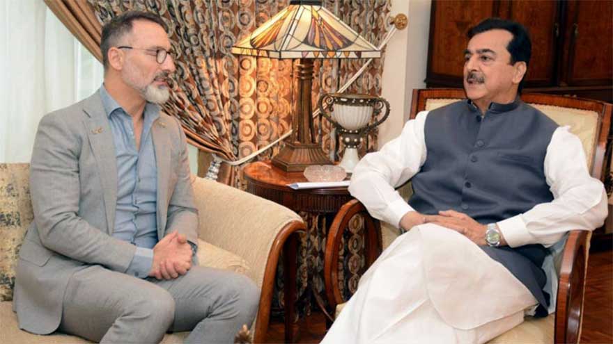 Gilani reaffirms Pakistan's commitment to stronger US ties