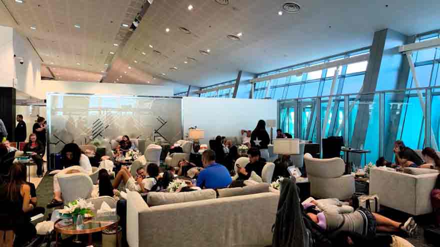 Chaos aboard flydubai flight after co-pilot stabs pilot