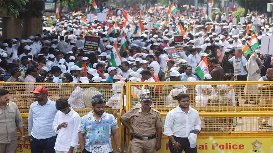 Protests demanding Indian election chief resigns escalate
