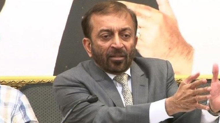 کراچی کے نوجوانوں کے ساتھ ناانصافیاں کی جا رہی: فاروق ستار
