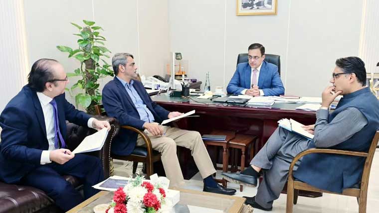 چاول کی پیداوار بڑھانے کیلئے رائس پلانٹرز کے استعمال کا فیصلہ