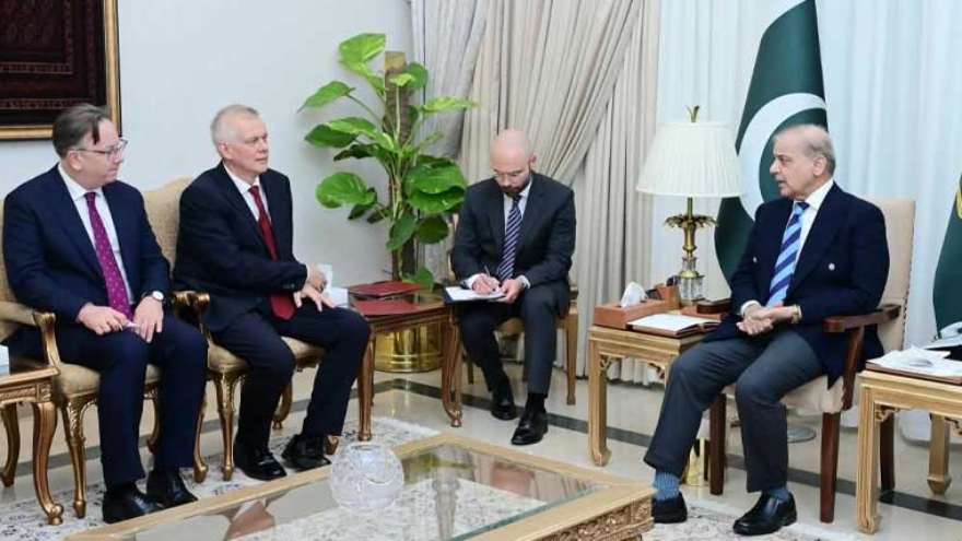 PM Shehbaz, Polish minister discuss bilateral ties, trade