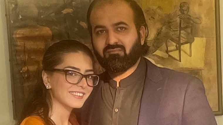 بیرئیر ہٹانے کے کیس میں ایمان مزاری اور ہادی علی چٹھہ پر فرد جرم عائد