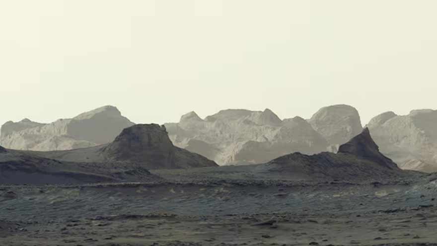 NASA rover takes striking image of dawn's early light on Mars