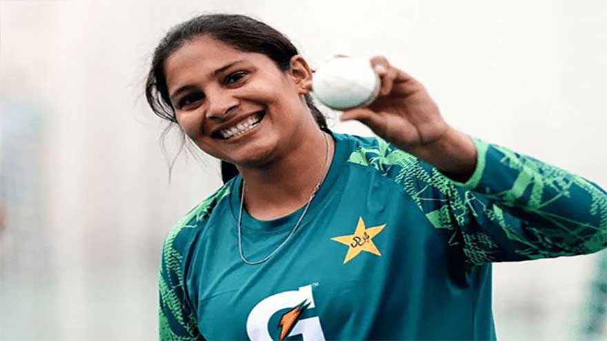 Pakistan spinner Sadia Iqbal undergoes knee surgery