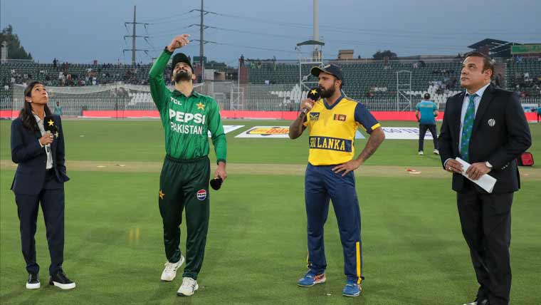 پہلا ٹی 20 : سری لنکا کا پاکستان کے خلاف ٹاس جیت کر بیٹنگ کا فیصلہ