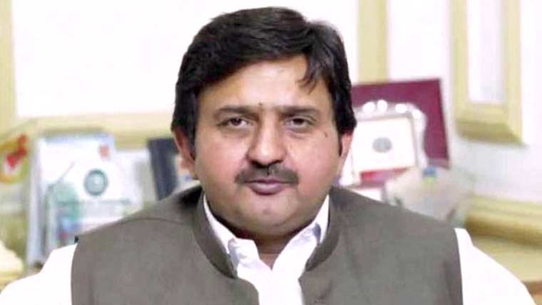 ڈائیلاگ کے سوا کوئی حل نہیں، مذاکرات کیلئے آئیں، طاقت سے آپ کچھ نہیں منوا سکتے: ملک احمد خان