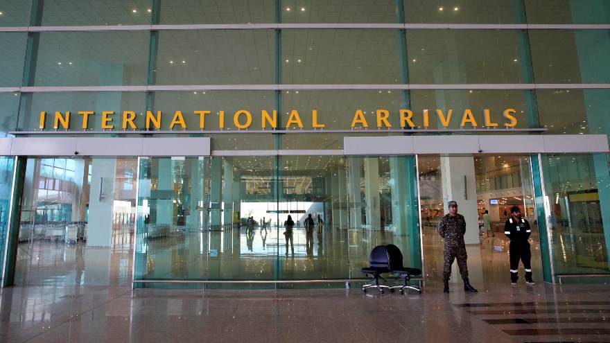 PM Shehbaz orders international-standard baggage screening at all airports