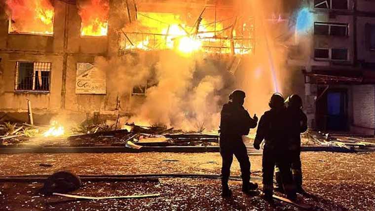 یوکرینی علاقے پر روسی حملے: 3 بچوں سمیت 20 افراد ہلاک، 18 زخمی
