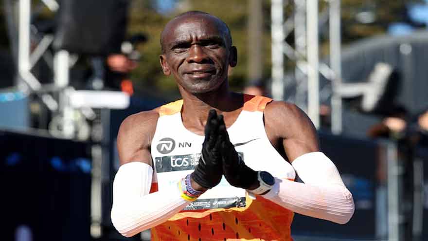 Kipchoge wins first marathon in three years in Melbourne