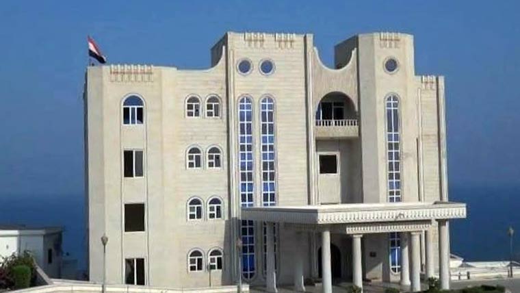 یمن کے صدارتی محل پر حوثیوں کے 5 میزائل حملے، 2 سکیورٹی اہلکار جاں بحق