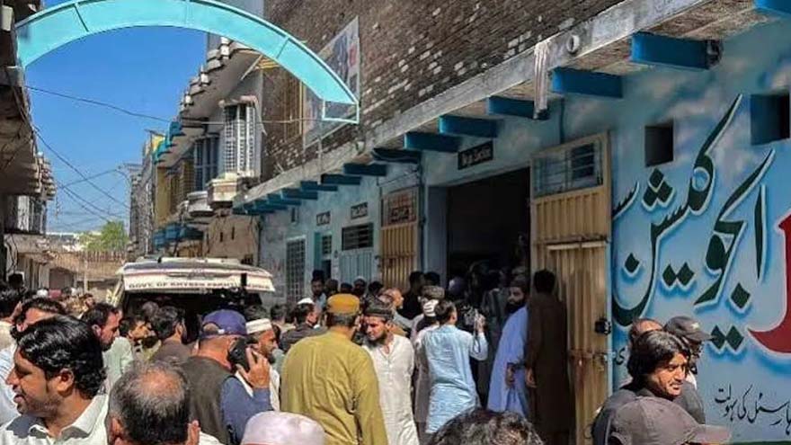 KP governor announces compensation for victims of Peshawar school tragedy