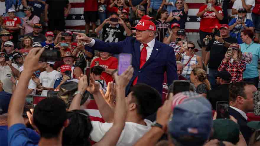 Trump mocks popularity of the name Mohammad