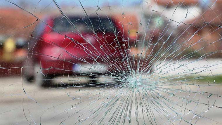 ملتان میں تیز رفتار کار حادثے کا شکار، 5 افراد جاں بحق