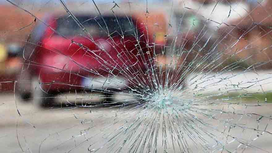 Five killed in high-speed car crash on Multan's Bosan Road