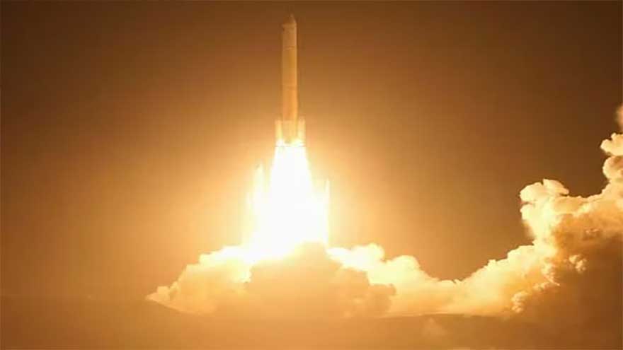 Japan launches probe to collect samples from Mars moon Phobos