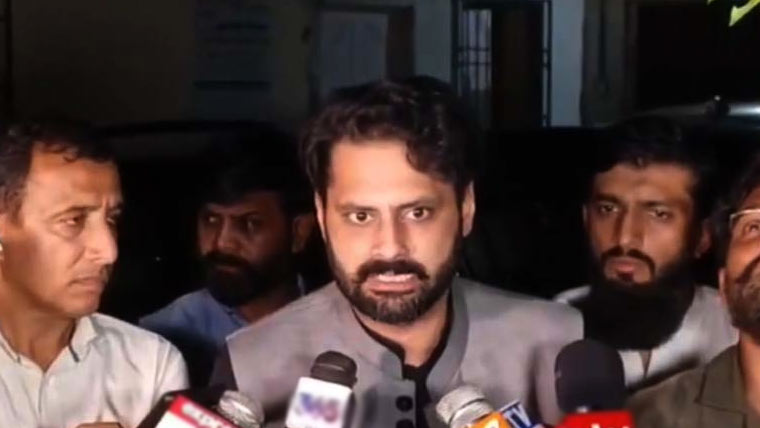 میر رضا  کیس:حکومت 24 گھنٹوں میں جوڈیشل کمیشن کی سفارشات پر عمل کرے، جبران ناصر