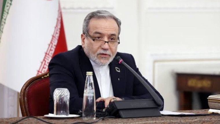 قطر اور پاکستان کے ذریعے امریکا کے ساتھ رابطے جاری ہیں: عباس عراقچی 