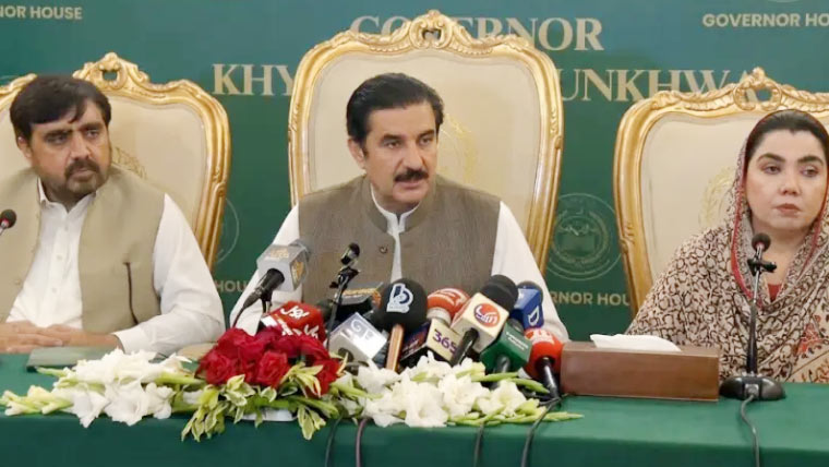 وفاق نے کے پی کیلئے 160 ارب روپے کے فنڈز کی یقین دہانی کرائی: فیصل کنڈی