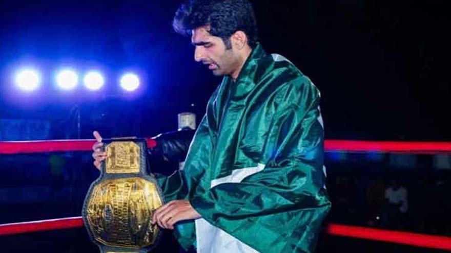 Court issues show-cause notice over alleged Rs5 million fraud involving wrestler Athar Zahid