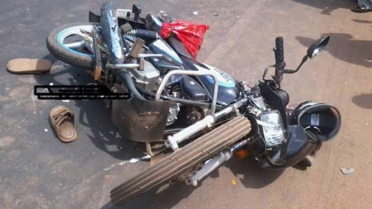 اوچ شریف: ٹریفک حادثے میں 2 موٹرسائیکل سوار جاں بحق، ایک شدید زخمی