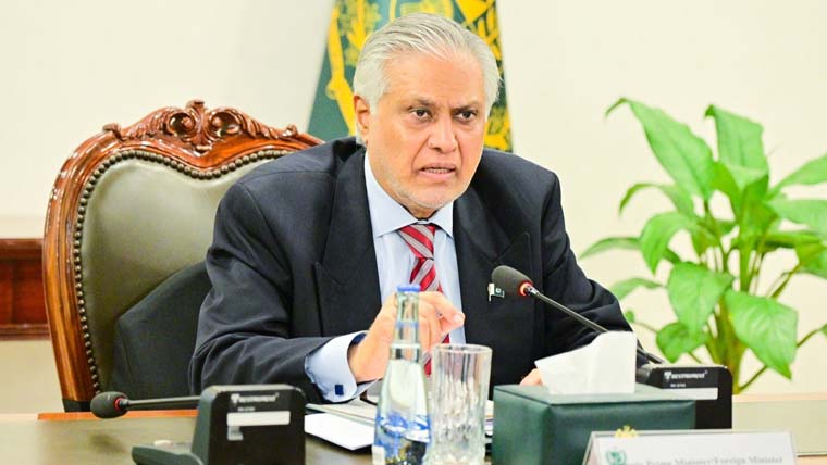 مقامی منڈیوں میں چینی کی قیمتوں کا استحکام اولین ترجیح ہے: اسحاق ڈار