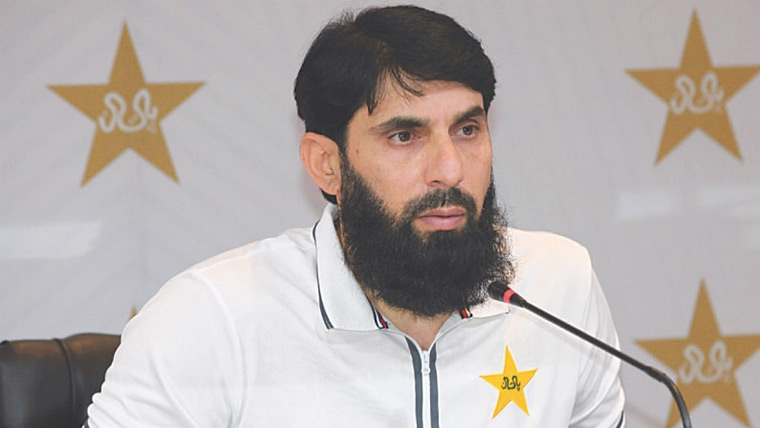 مصباح الحق سلیکشن کمیٹی سے مستعفی، پی سی بی کے فیصلے پر ناراضی
