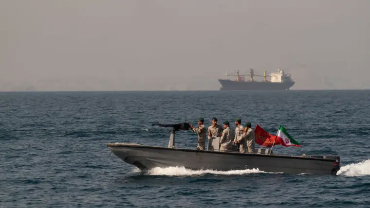ایران کا آبنائے ہرمز میں مزید بحری بارودی سرنگیں بچھانے کا دعویٰ