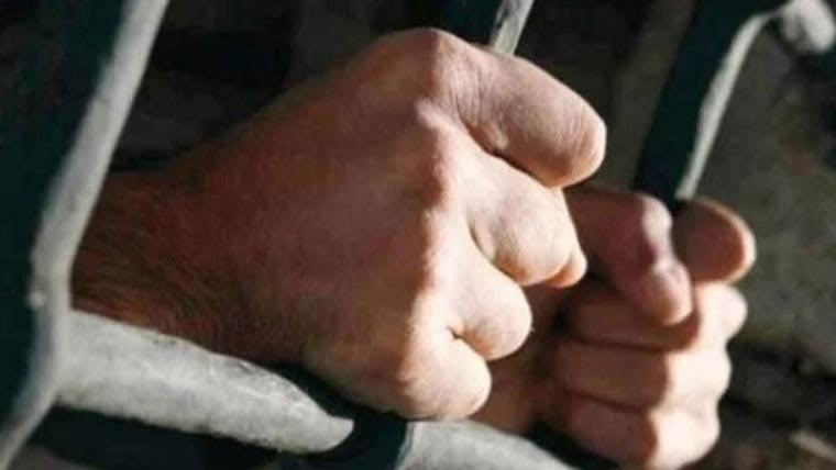 رحیم یارخان میں مبینہ پولیس مقابلہ، متعدد وارداتوں میں ملوث ڈاکو زخمی حالت میں پکڑا گیا