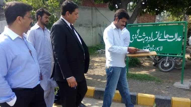 نو مئی جلاؤ گھیراؤ مقدمات، پی ٹی آئی رہنماؤں کی عبوری ضمانتوں میں توسیع