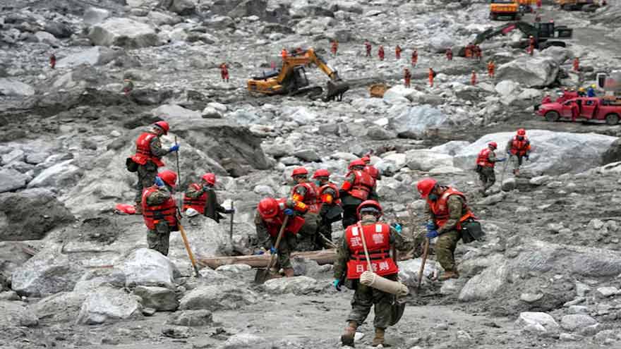 At flood-destroyed China-Nepal border, no sign of a once-busy port 