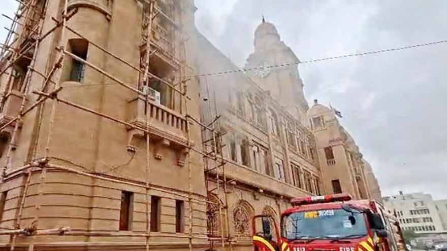 Fire guts Karachi mayor's office at KMC headquarters