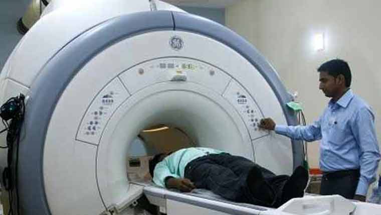 پنجاب کے ڈی ایچ کیو ہسپتالوں میں ایم آر آئی کا منصوبہ مشروط طور پر منظور
