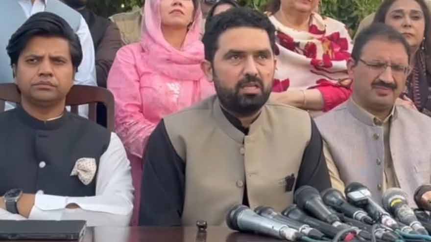 PTI Punjab leaders seek postponement of Sept 27 long march