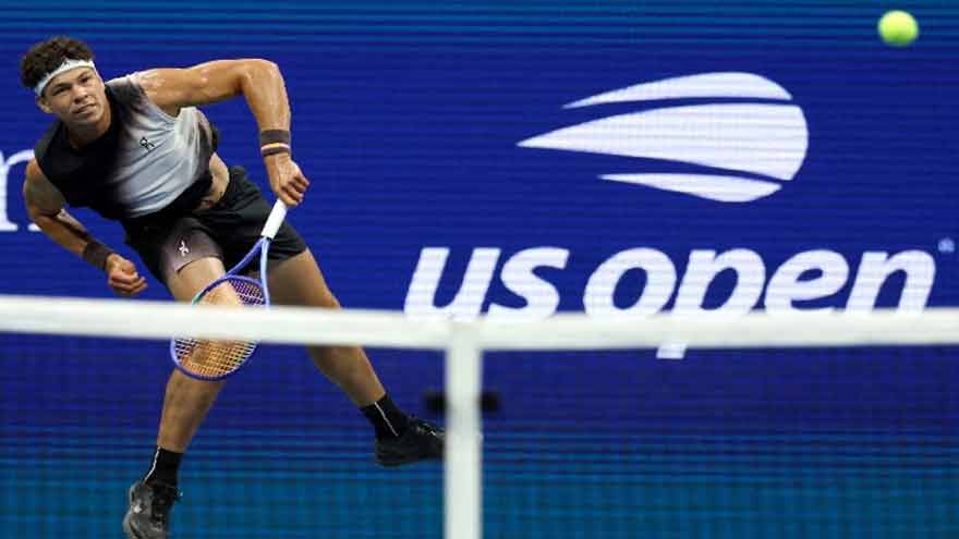 Shelton bids to end US men's major drought in final with Zverev
