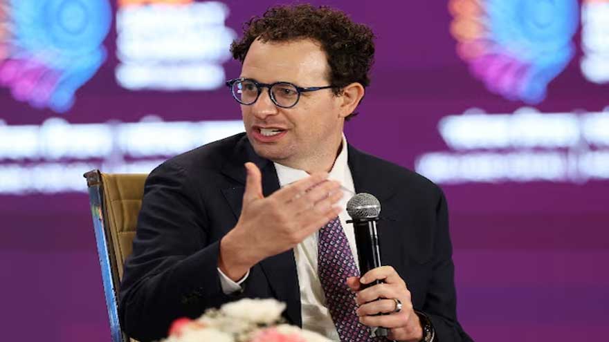 Anthropic chief urges AI slowdown