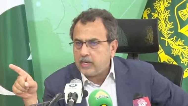 اگست میں فیول ایڈجسٹمنٹ میں کمی سے 10 ارب روپے کی بچت ہوئی: اویس لغاری