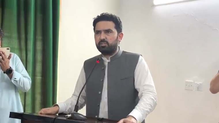 وزیراعلیٰ خیبرپختونخوا کی کوہاٹ حملے کے شہدا کی فیملیز سے ملاقات