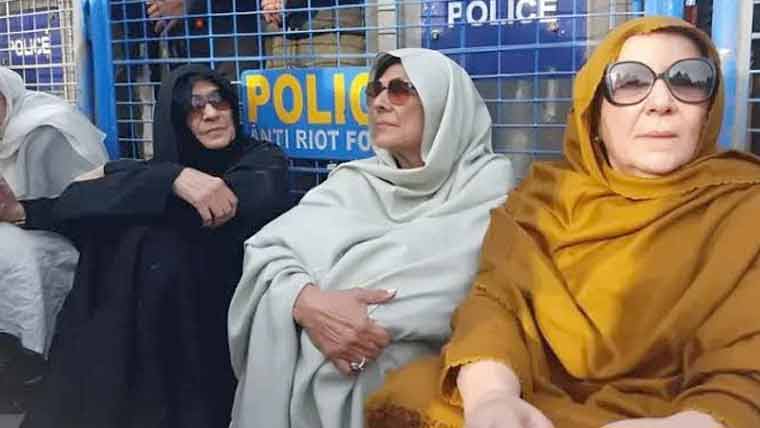 عمران خان کی بہنوں کی نظر بندی کے خلاف درخواستیں سماعت کیلئے مقرر