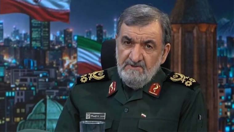 محسن رضائی کی خطے کے ممالک کو امریکی پابندیوں میں شمولیت پر سخت وارننگ